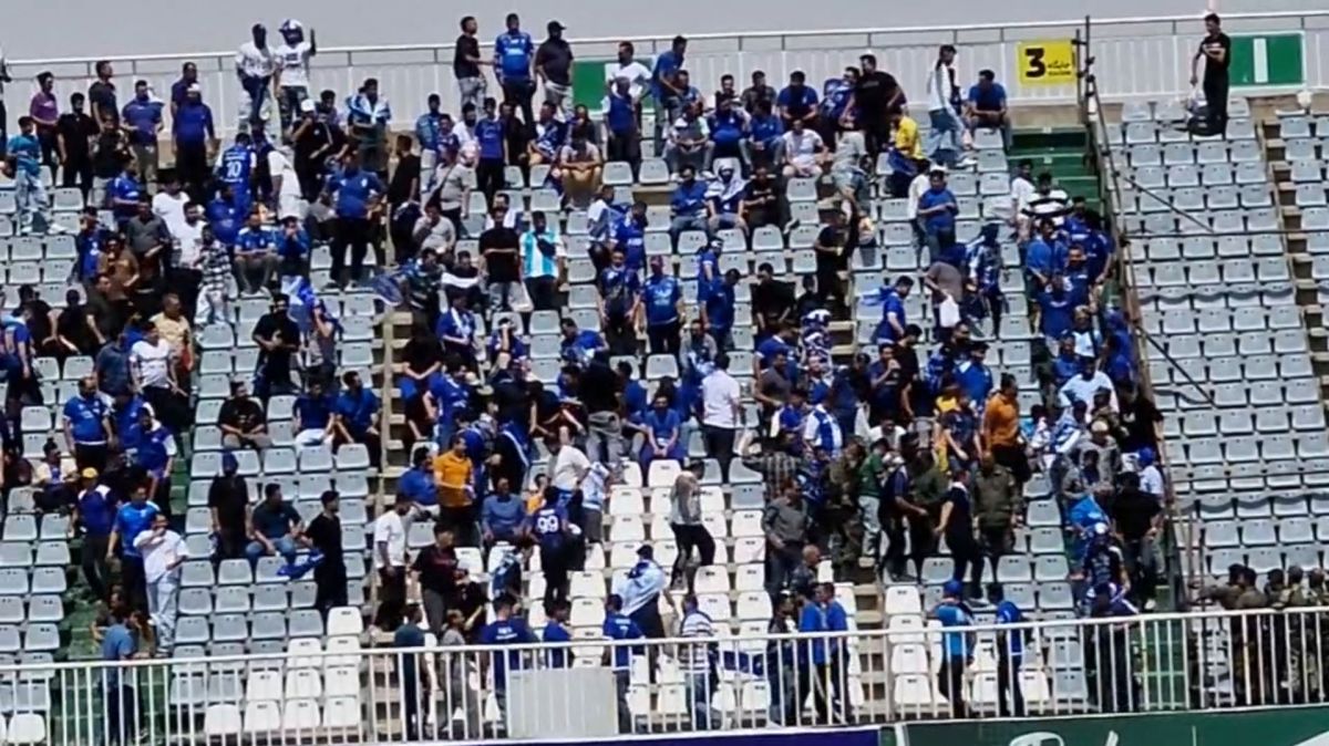 حضور هواداران استقلال در ورزشگاه اراک چند ساعت مانده به فینال جام حذفی