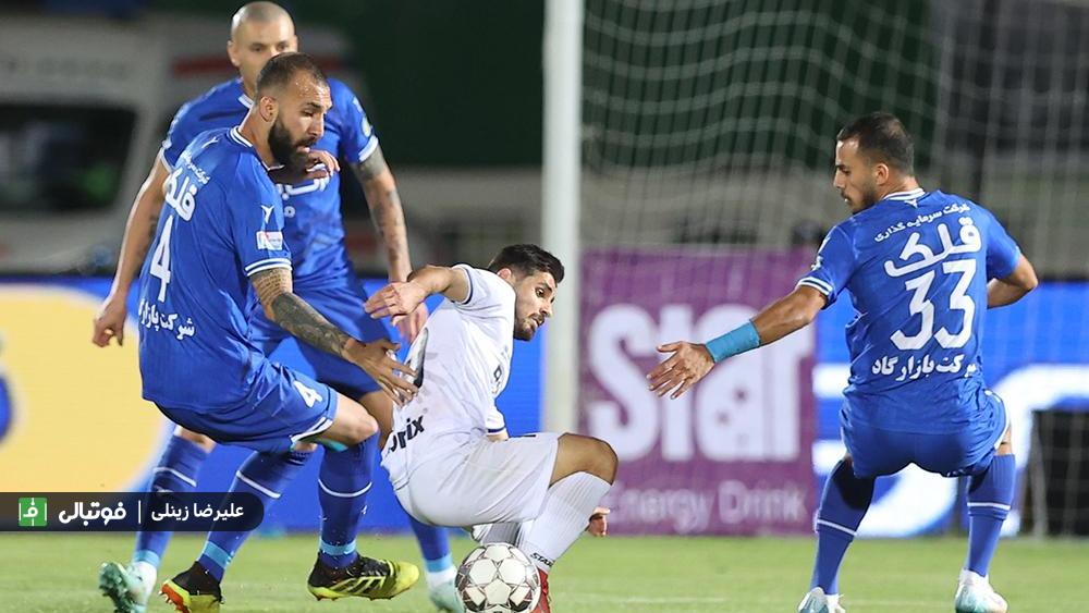 عمری و پیشنهادهایش؛ وینگر پرسپولیس همچنان سردرگم!