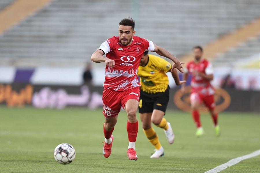 پرسپولیس پیگیر وضعیت اورونوف