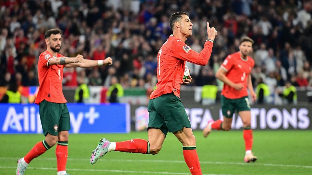 گل دوم پرتغال به اسپانیا (کریستیانو رونالدو)