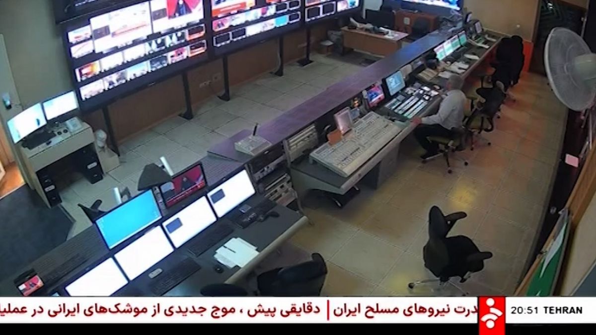 تصاویر دوربین مداربسته ساختمان شیشه‌ای صدا و سیما در زمان حمله رژیم صهیونیستی