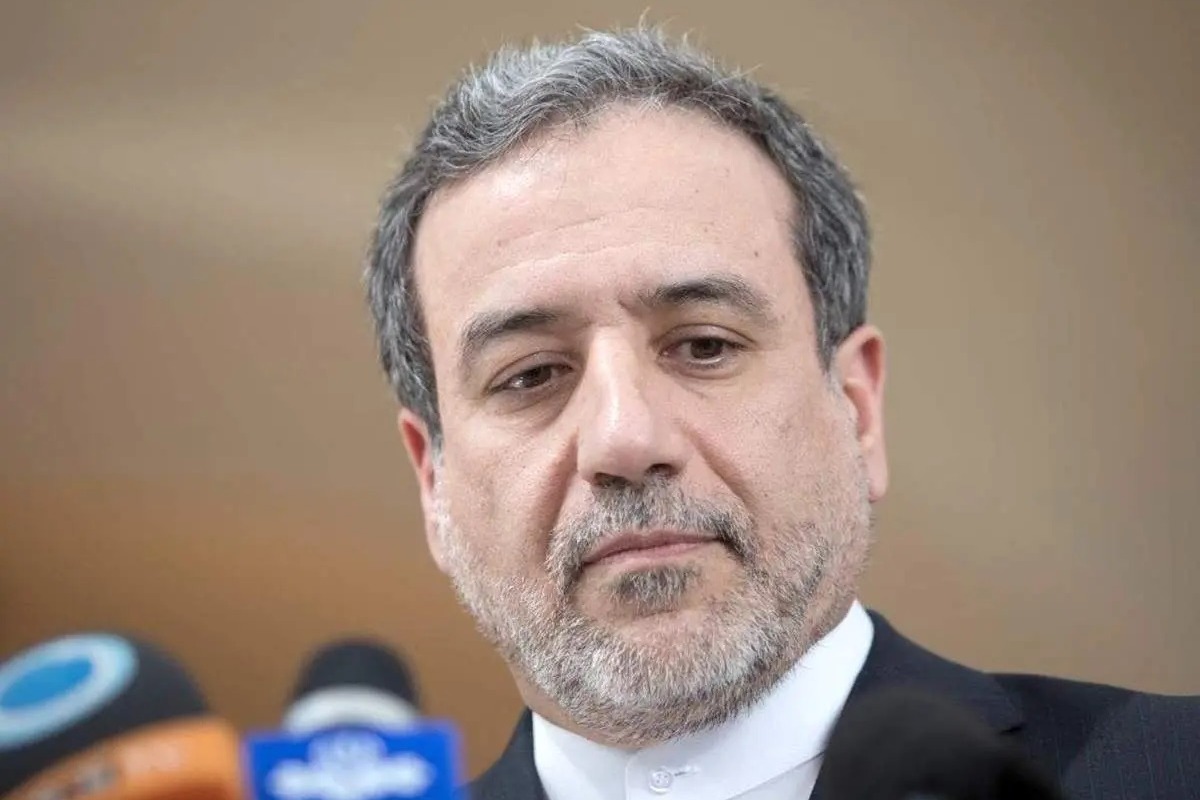 عراقچی: درباره موضوع موشکی با هیچکس هیچ گفتوگویی نداریم