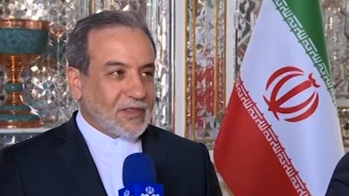 عراقچی وزیر امور خارجه: با آمریکا به عنوان شریک جرم، هیچ حرفی نداریم