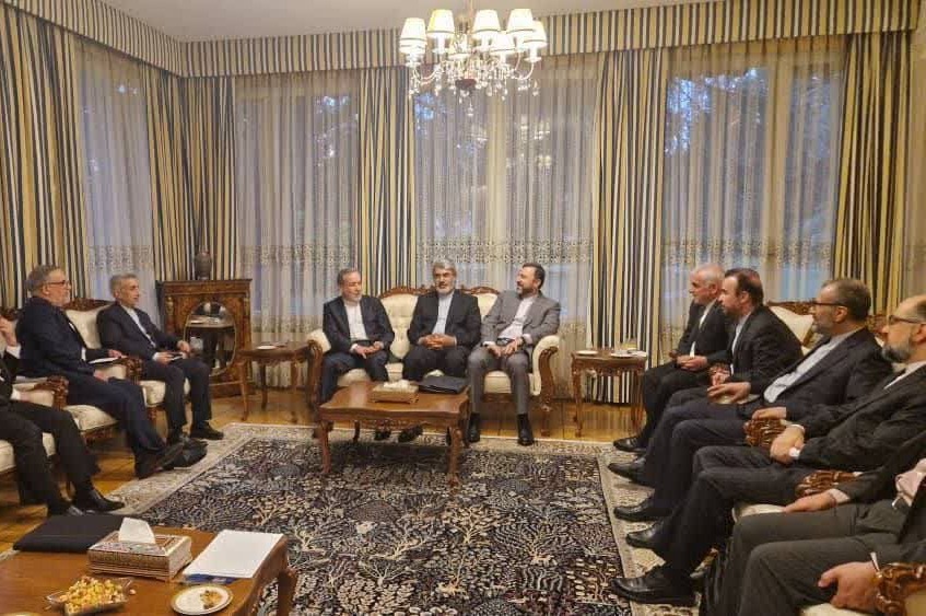 نشست عراقچی با سفرای ایران در اروپای غربی