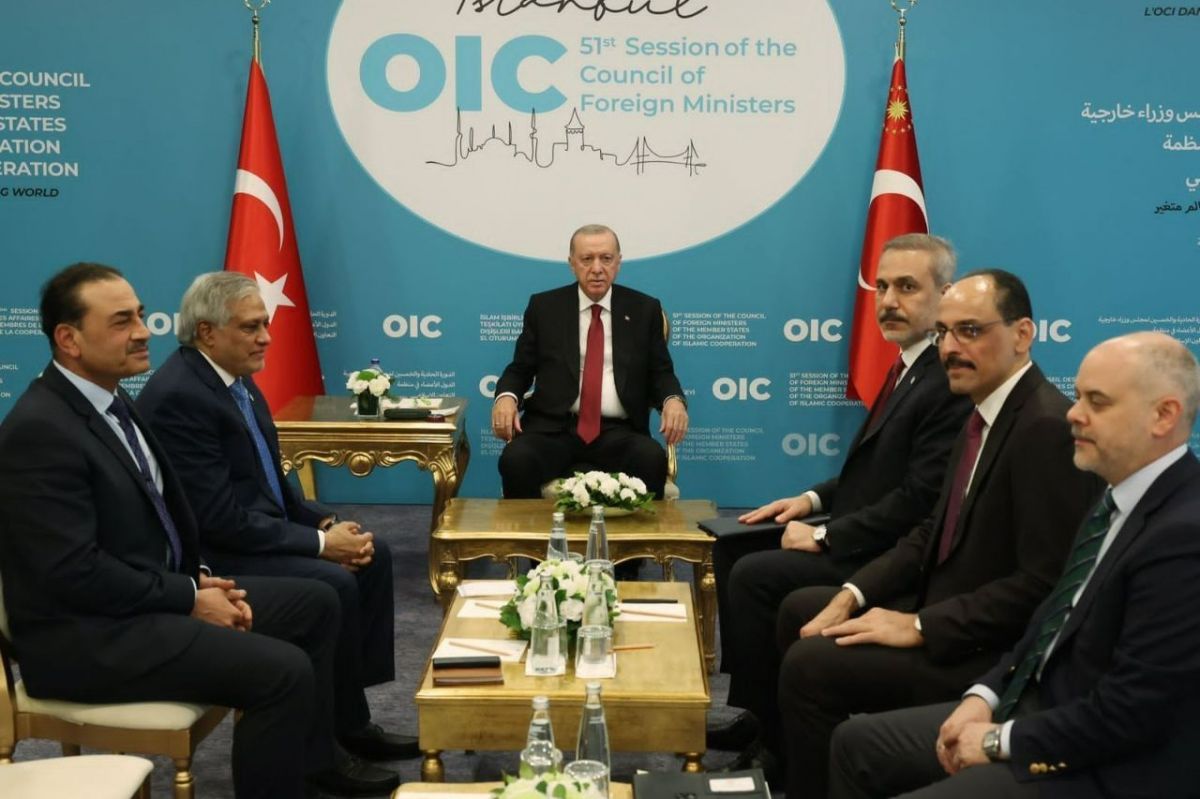 وزیر خارجه و فرمانده ارتش پاکستان با اردوغان دیدار کردند