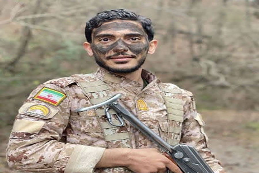 «پسر قرمزها»؛ روایتی از پرواز علی مرادی، شهیدِ عاشق پرسپولیس