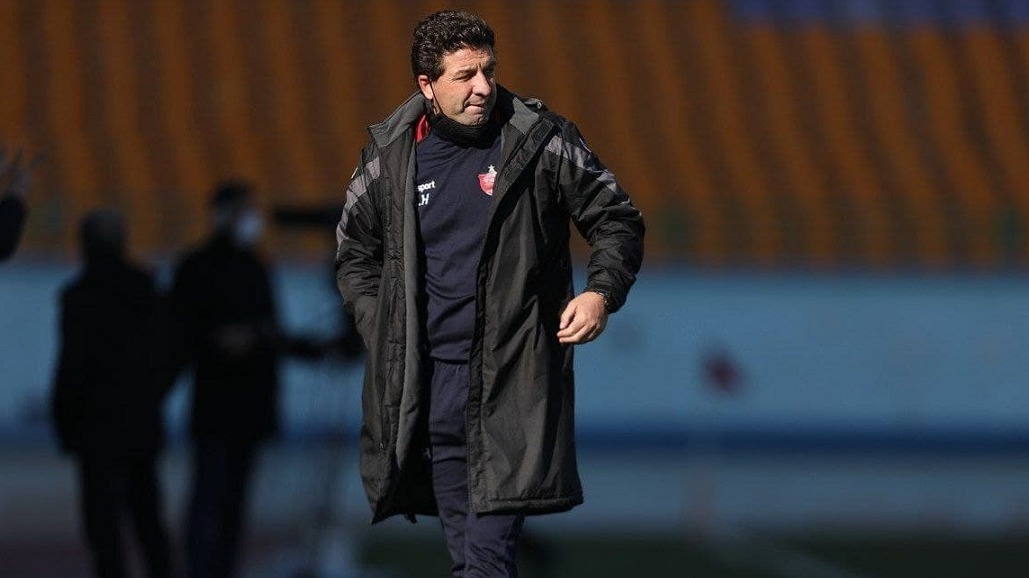 بازخوانی مصاحبه عجیب حلالی: مثل آب خوردن پرسپولیس را قهرمان آسیا می‌کنم