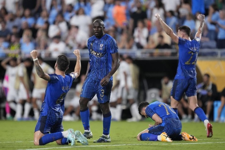 ناراحتی النصری‌ها از برد بزرگ الهلال مقابل منچسترسیتی