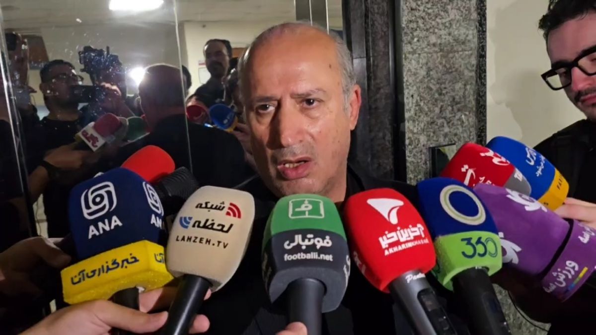 آخرین وضعیت برگزاری لیگ برتر در گفت و گو با تاج