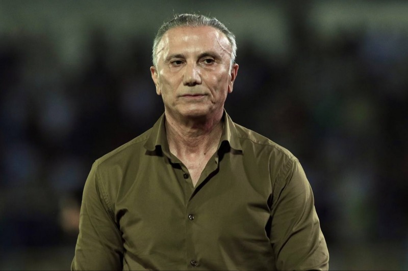 درخشان: پیشنهاد بدهند، حاضرم سرمربی پرسپولیس شوم