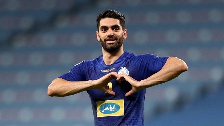 تایید مذاکره با علی کریمی توسط باشگاه استقلال