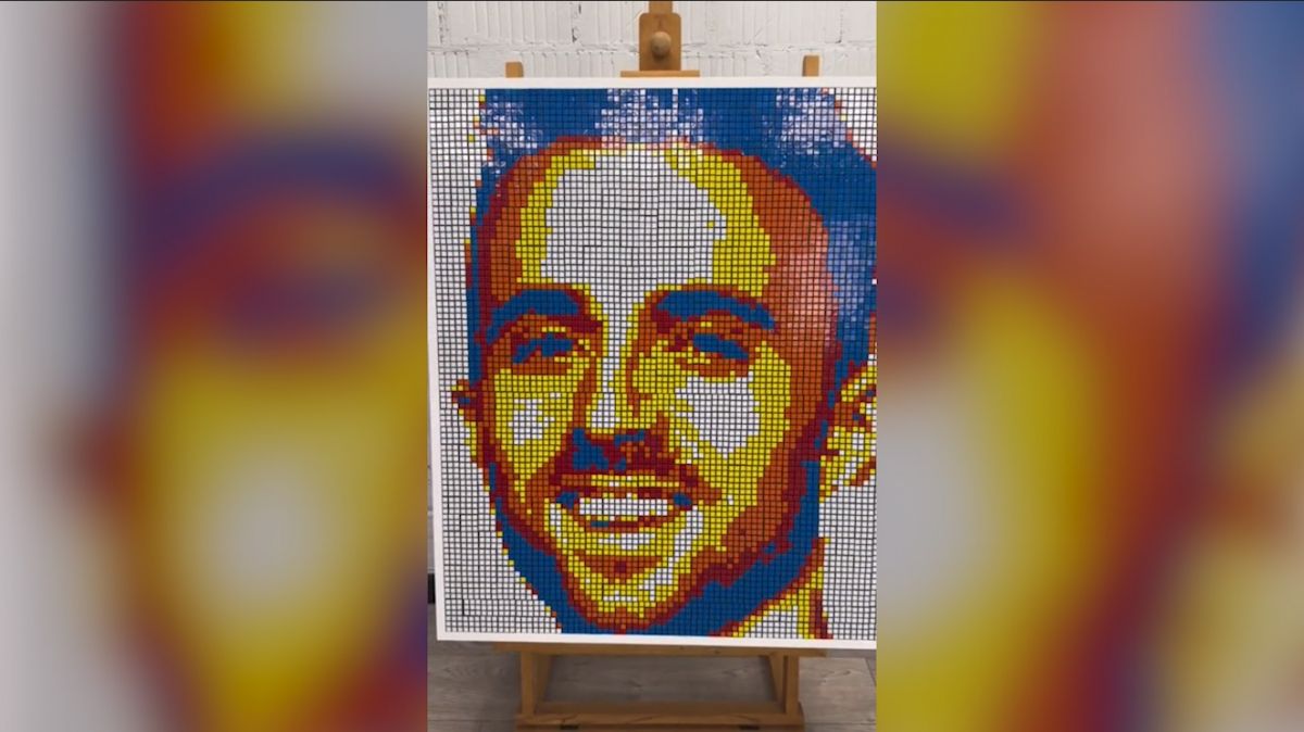 طراحی خلاقانه‌ی چهره دیگو ژوتا با چند صد مکعب روبیک!