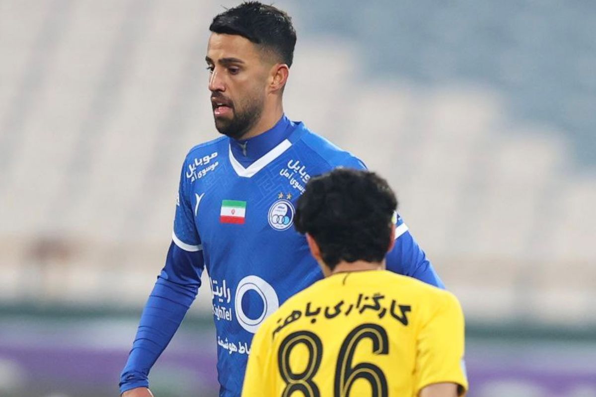 دلیل عدم رونمایی رضاوند در سپاهان مشخص شد