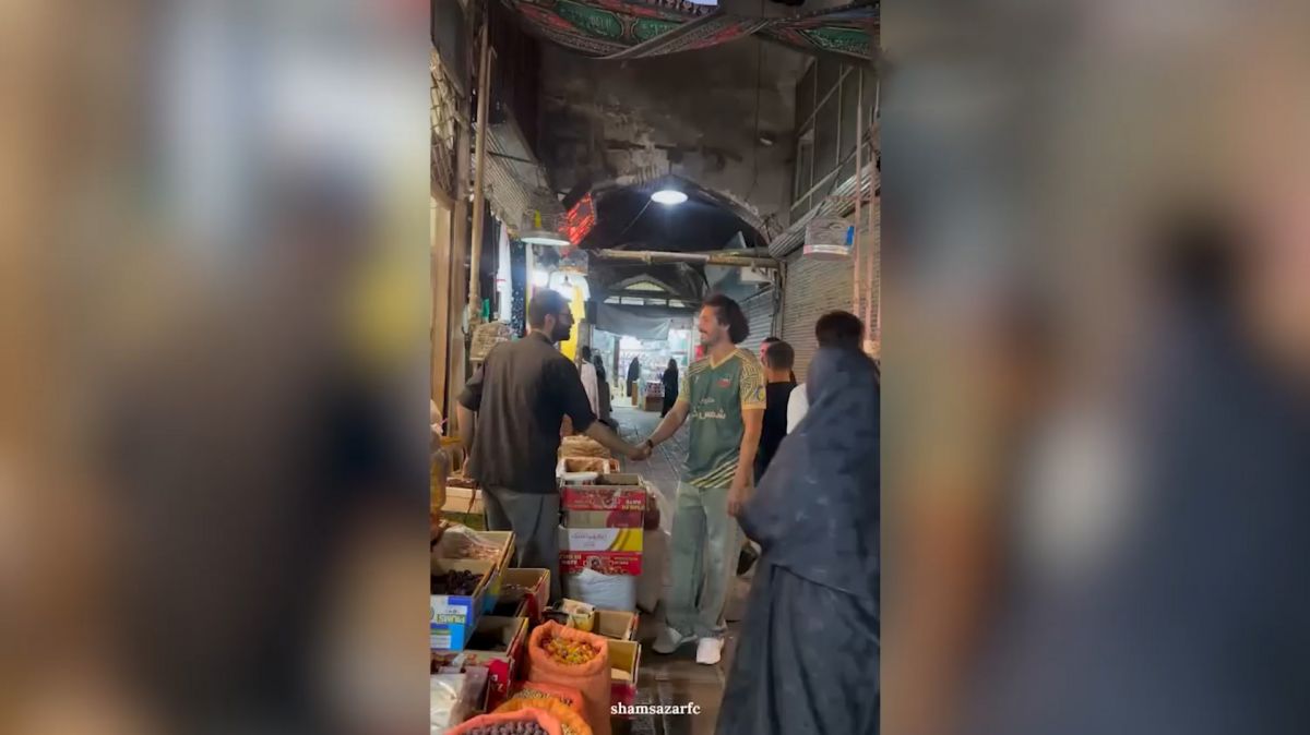 آهنگ آی رفیق قدیمی و مهدی محمدی در بازار سپه قزوین؛ ویدیوی باشگاه شمس آذر به بهانه تمدید قرارداد با کاپیتان