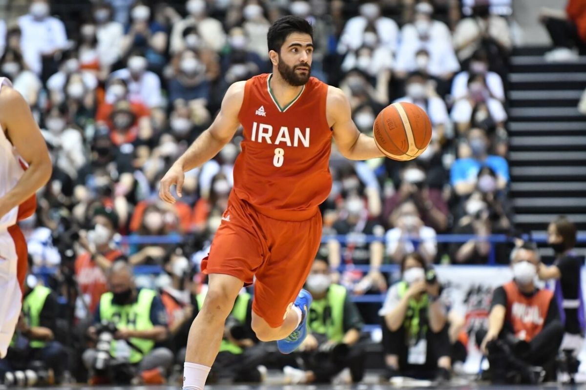بهنام یخچالی از همراهی تیم ملی بسکتبال انصراف داد