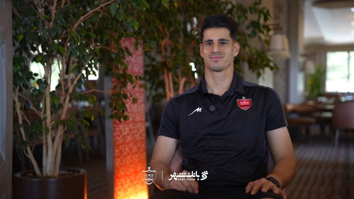 نیازمند: انگیزه دارم زودتر اولین بازی را برای پرسپولیس انجام دهم