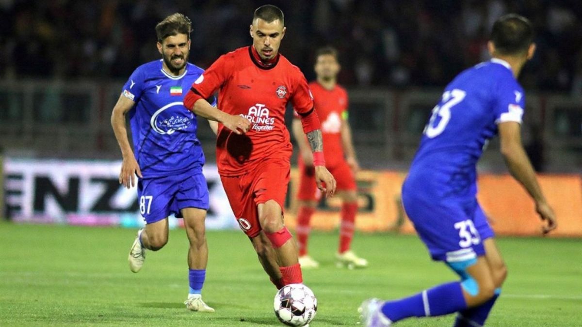 ادعای بزرگ زنوزی: استقلال و سپاهان، آلوز را تحریک کردند!