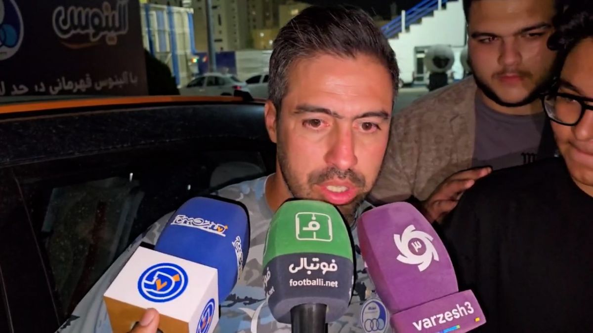 خسرو حیدری: به عیسی آل کثیر زنگ زدم و گفتم به استقلال نیا