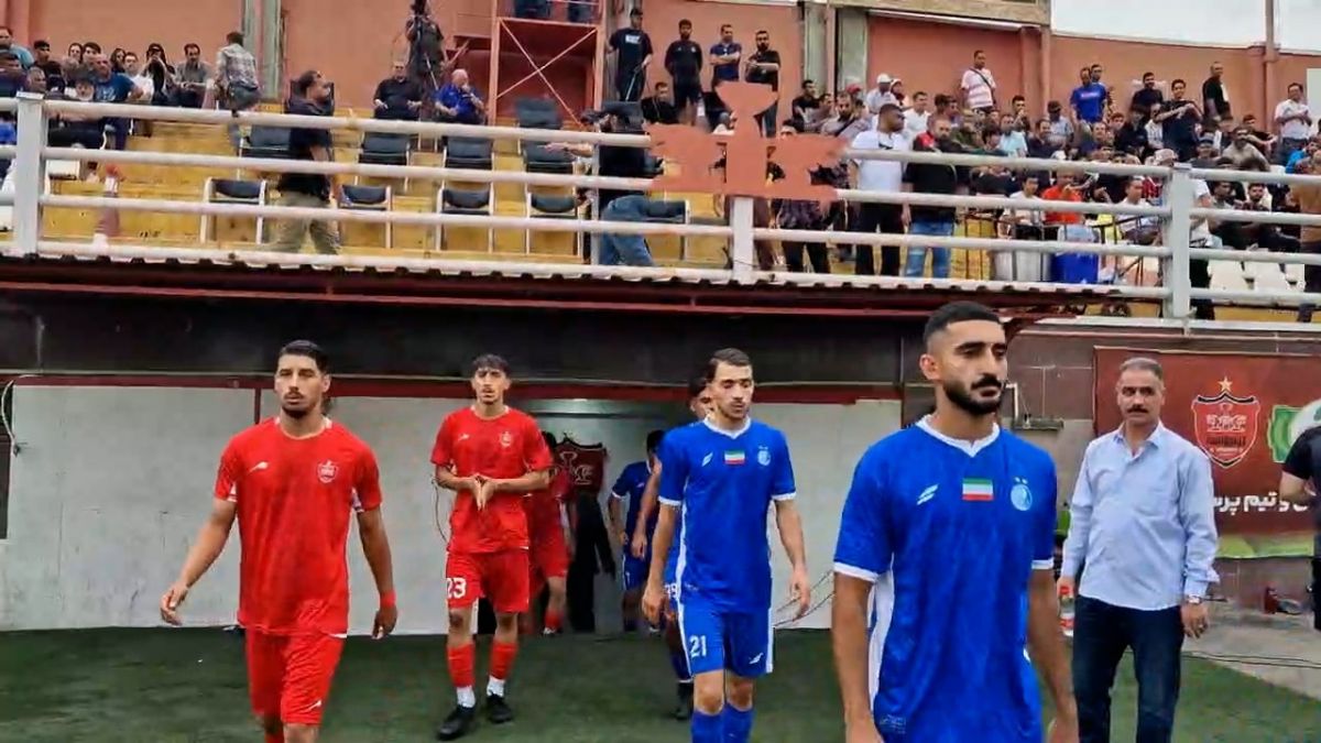 لحظاتی از گرم کردن و آماده شدن بازیکنان در دربی امیدها