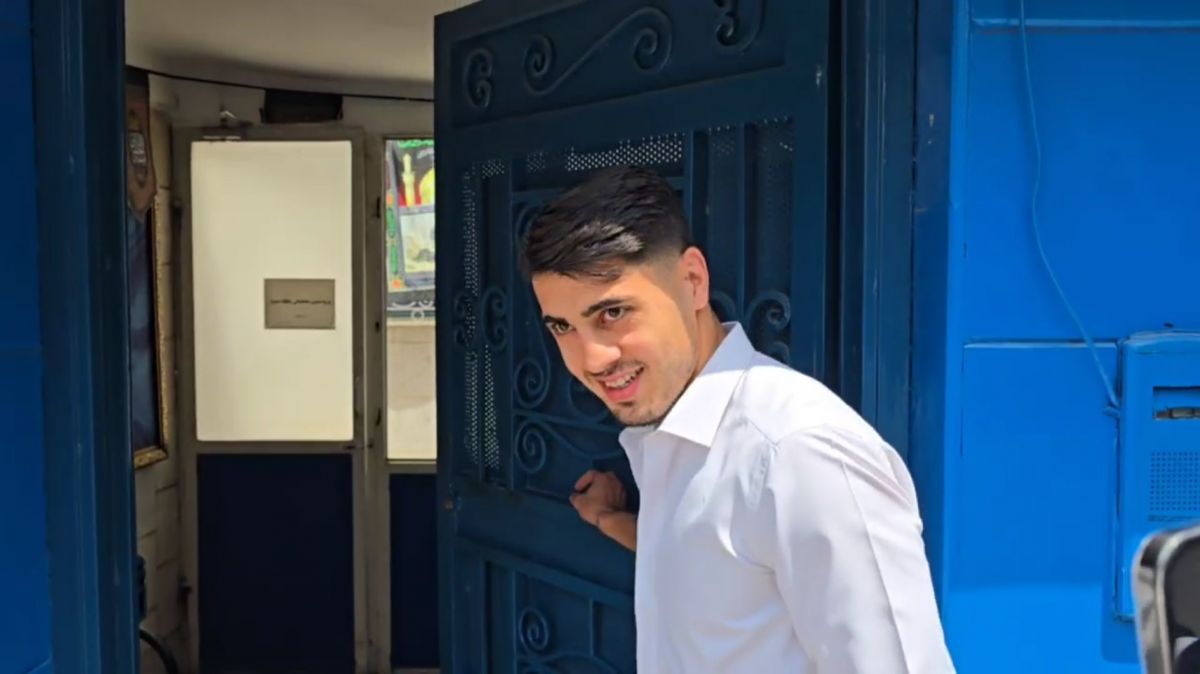 ورود سعید سحرخیزان به ساختمان باشگاه استقلال