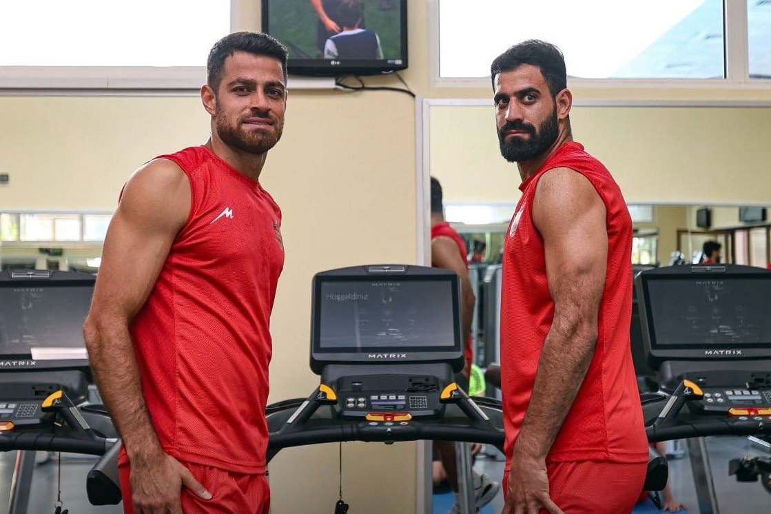 دردسر هفته اول؛ پرسپولیس فقط دو مدافع وسط دارد!