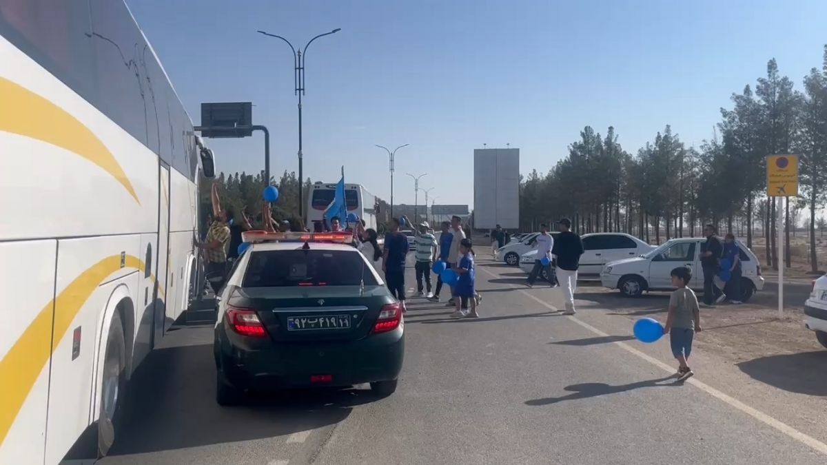 حرکت تیم استقلال از فرودگاه اصفهان به هتل محل اقامت