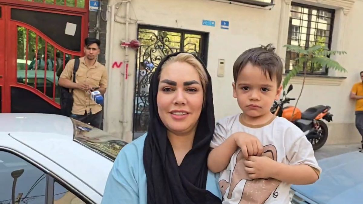 بانوی پرسپولیسی که از ساوه آمده و یک توصیه برای وحید هاشمیان دارد