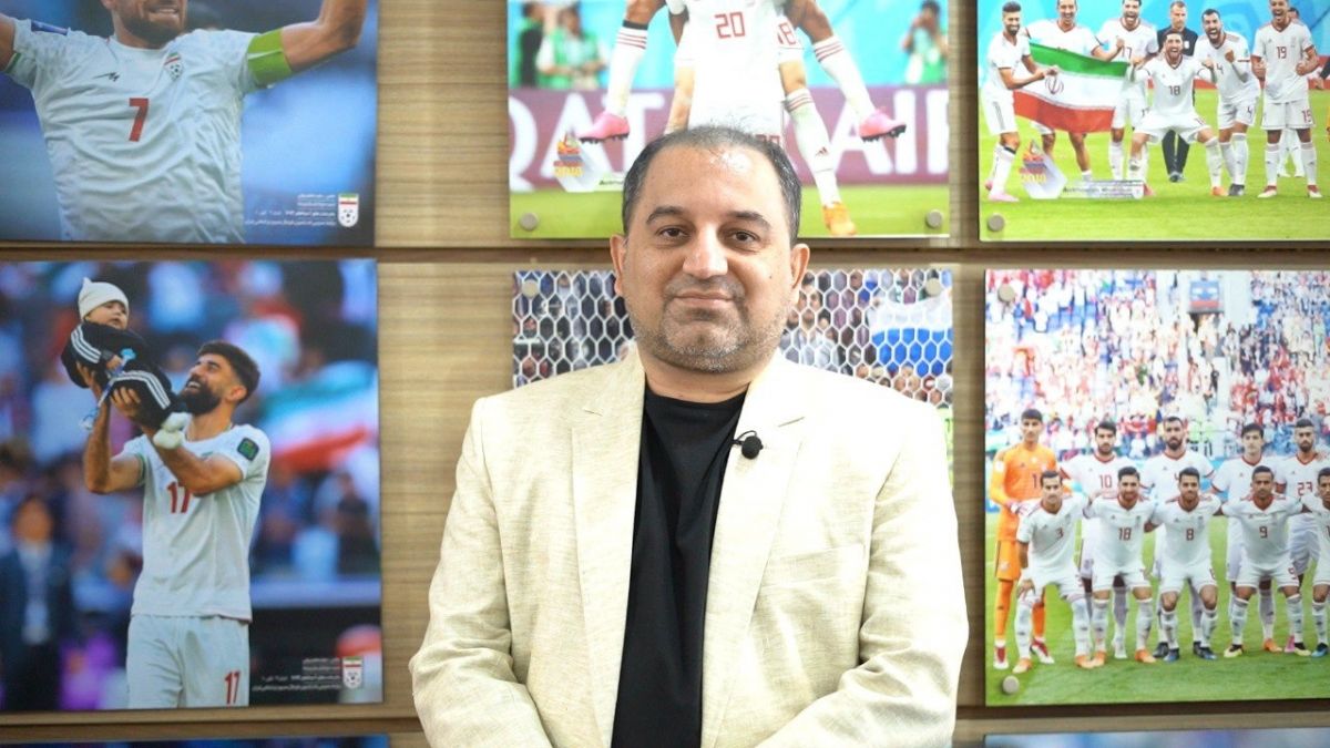 شعر کنایه آمیز سخنگوی فدراسیون فوتبال به دلیل بی توجهی اسکوچیچ به تاج در جشن قهرمانی تراکتور