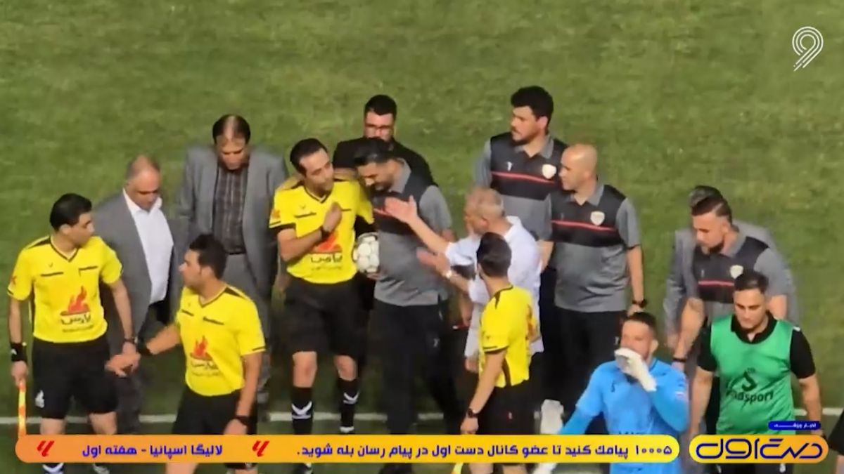 حواشی عجیب بازی چادرملو - فولاد در آغاز لیگ برتر
