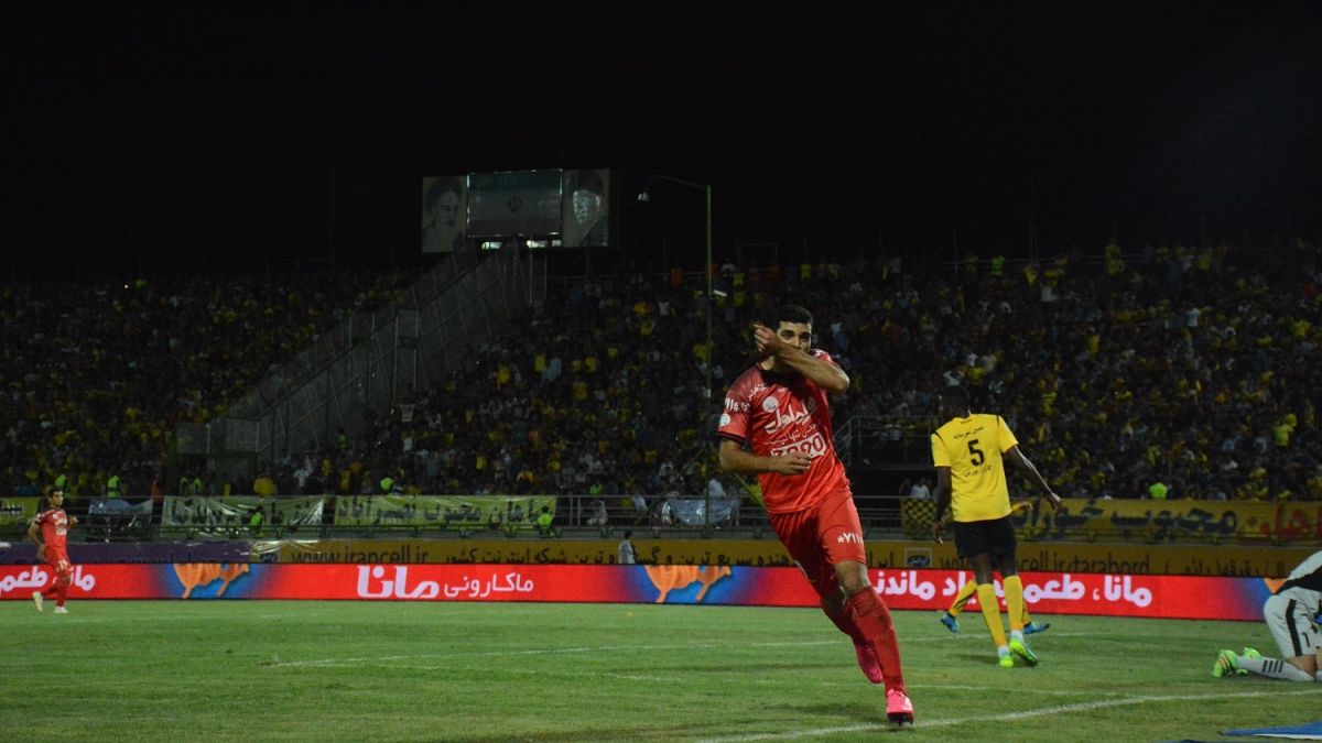 سپاهان و پرسپولیس در شهریور ماه؛ فراتر از جنجال (ویدیو)