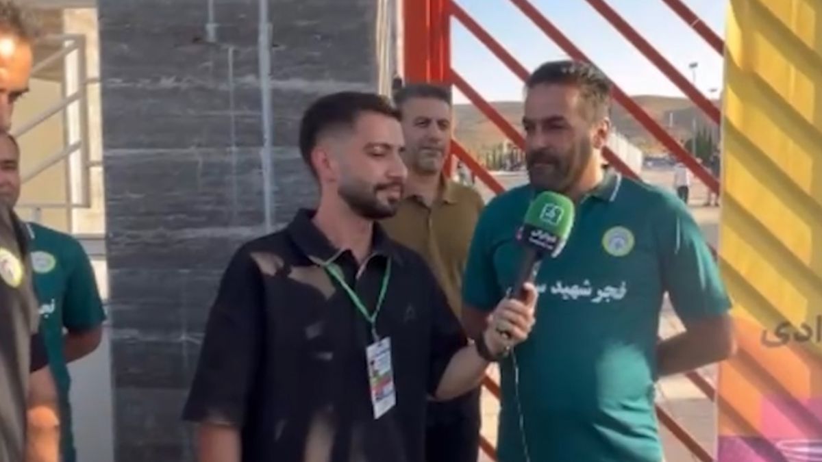 هوادار فجرسپاسی: می‌توانستیم پرسپولیس را سه بر هیچ ببریم!