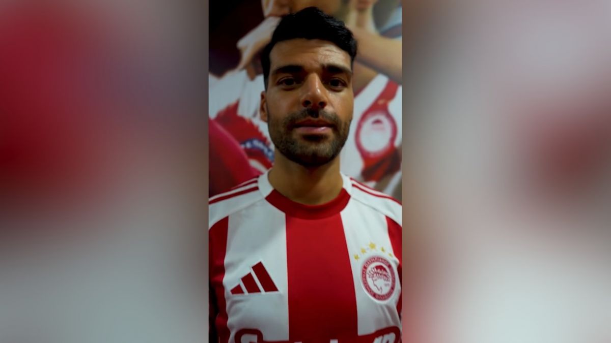 اولین تصاویر از مهدی طارمی در لباس باشگاه المپیاکوس یونان