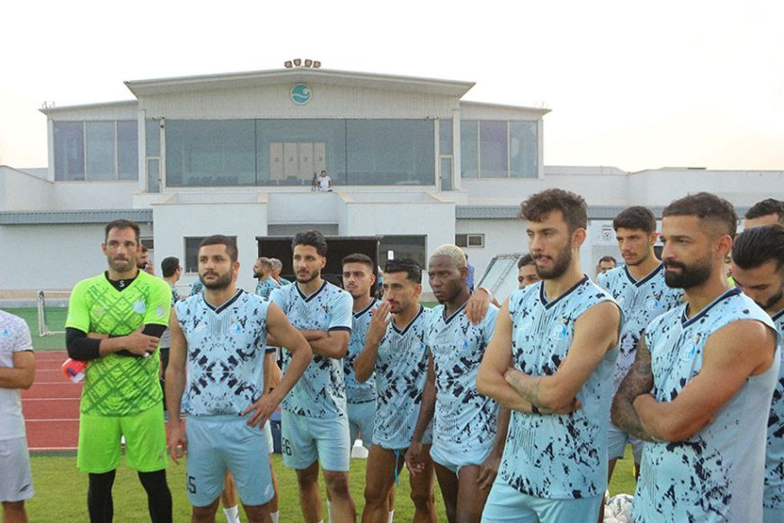 اردوی ۵ روزه استقلال در کیش آغاز شد