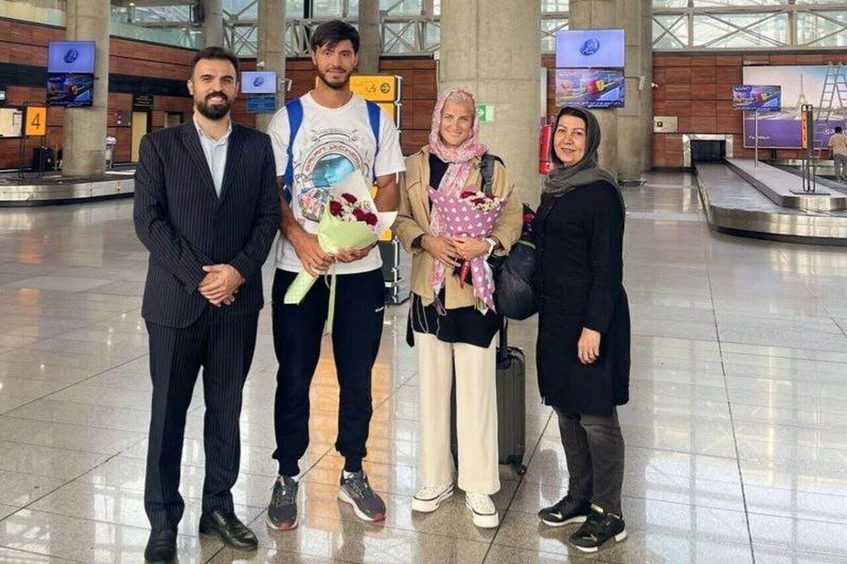 ورود مربی روسی تیم رویینگ بانوان به تهران