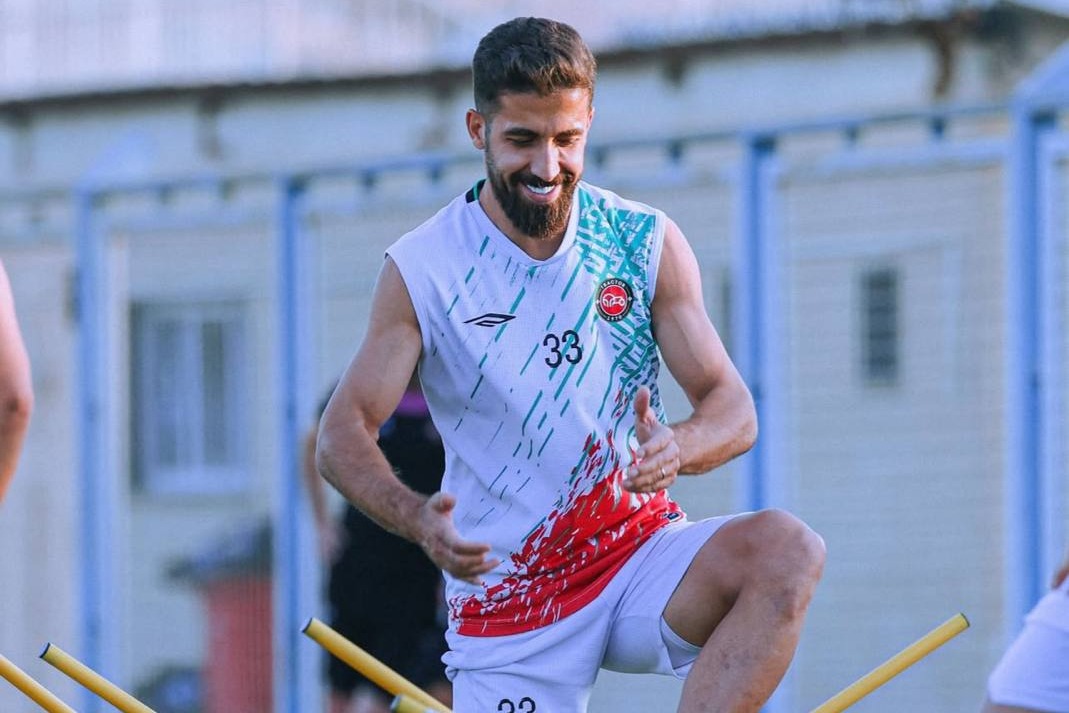 مدافع سرشناسی که نمی‌خواهد نیمکت‌نشین باشد