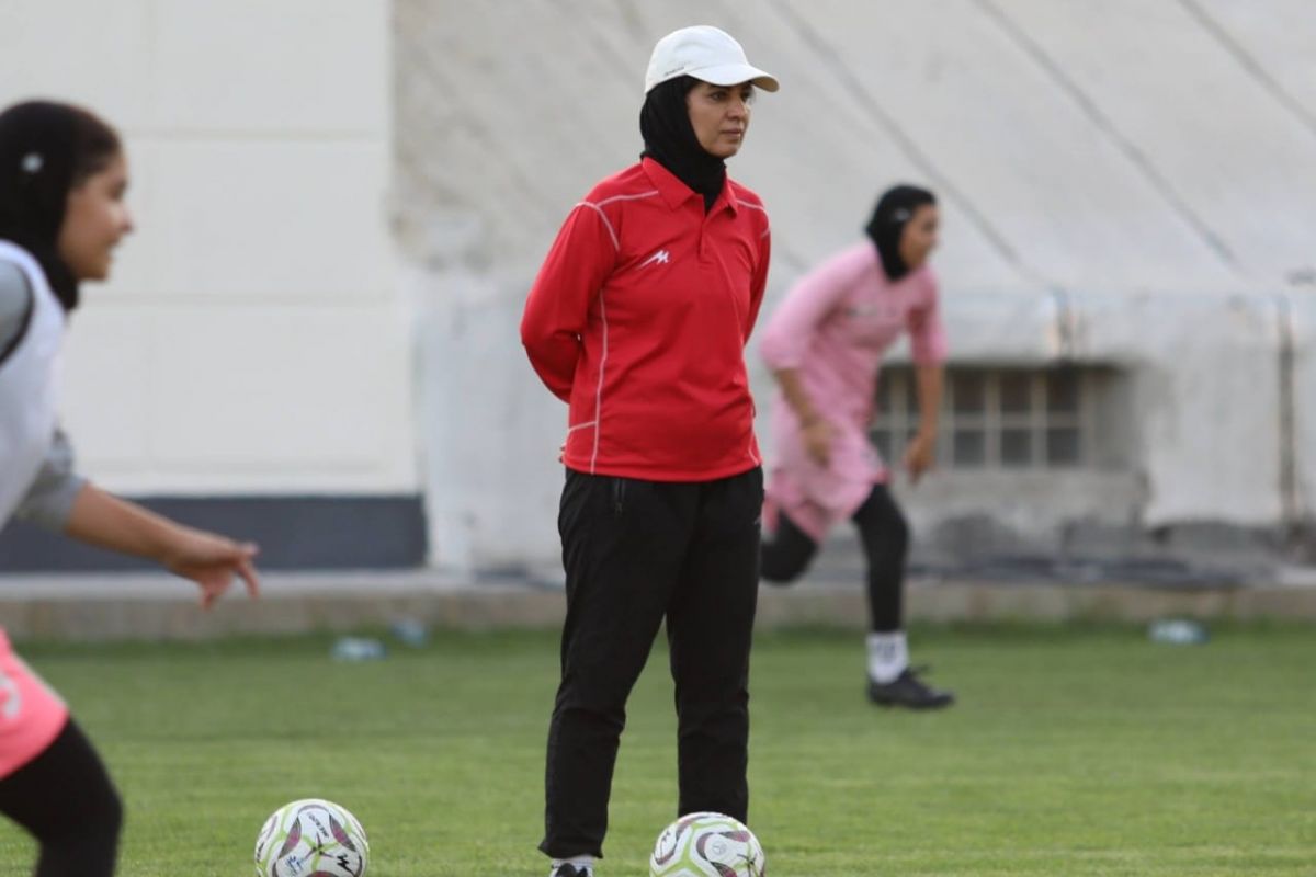 سرمربی زنان پرسپولیس: هواداران کنارمان باشند