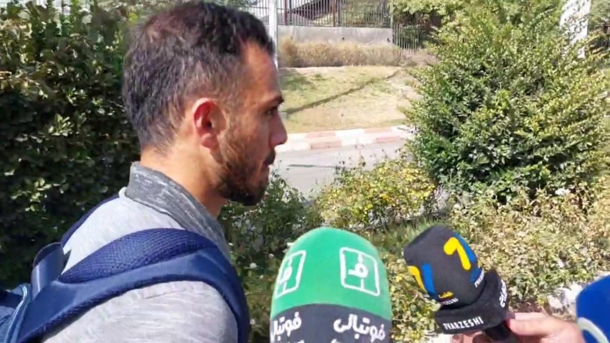 عدم پاسخگویی ابوالفضل جلالی و هاشم نژاد به سوال خبرنگاران پس از بازگشت به ایران