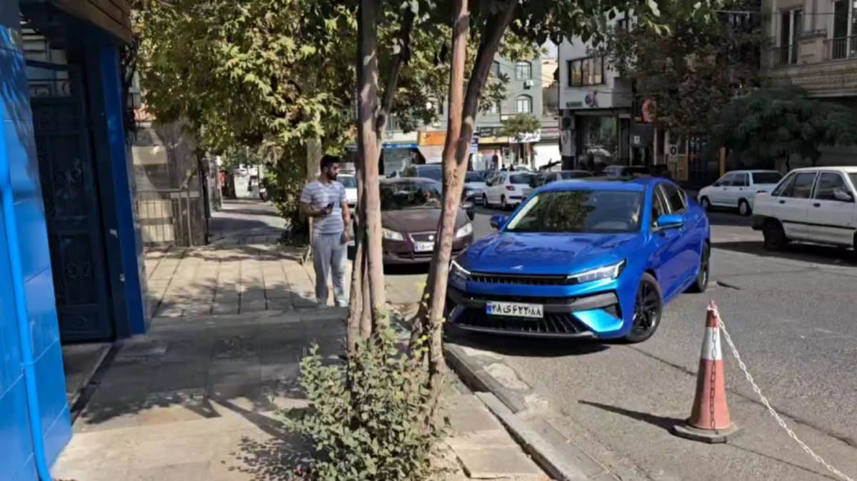 حضور مونیر الحدادی در باشگاه استقلال