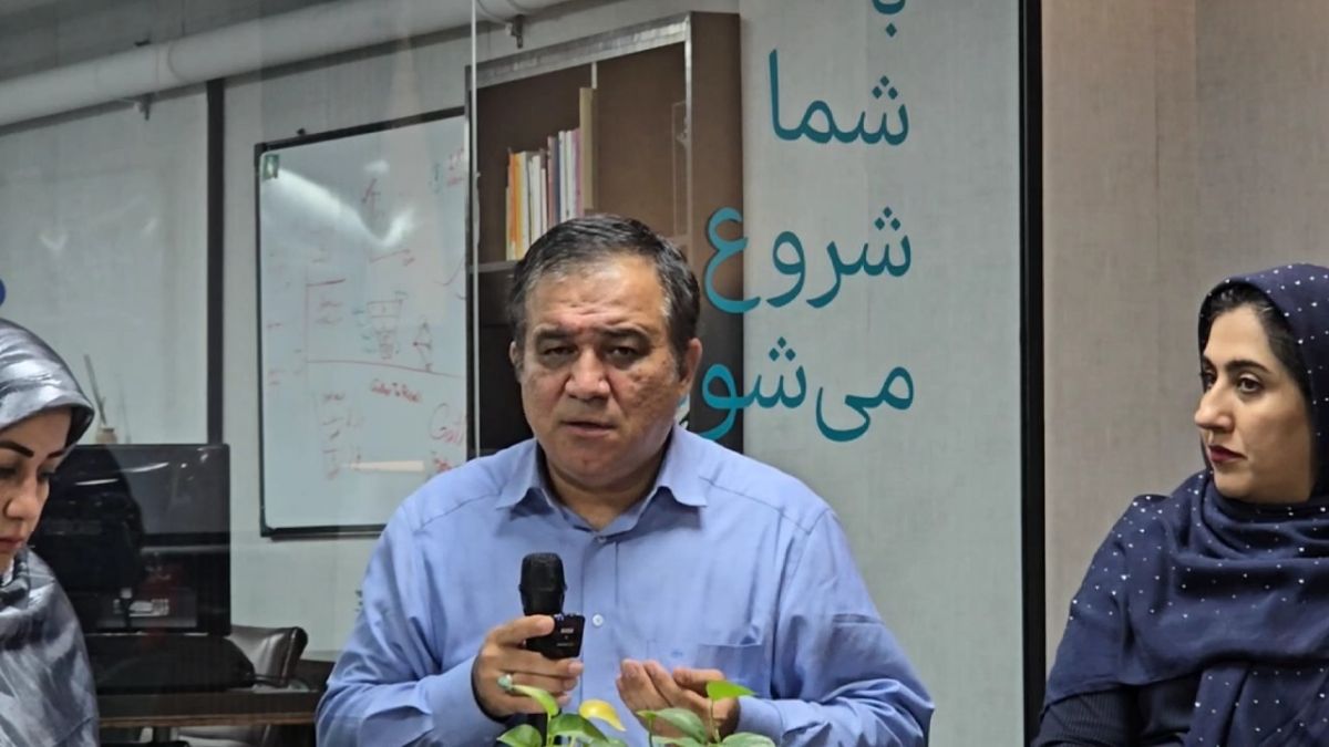 علی تاجرنیا: امیدوارم ساپینتو در بازی بعدی‌مان در لیگ برتر روی نیمکت بنشیند