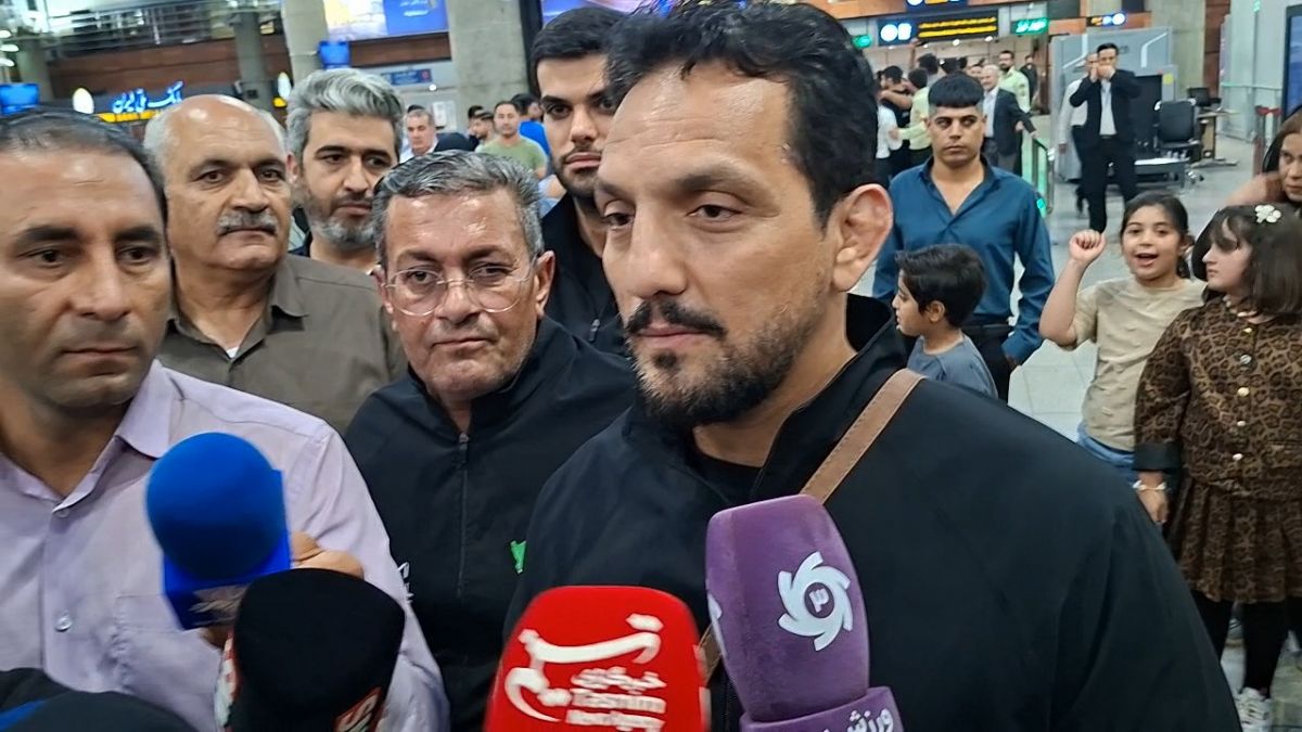 پژمان درستکار: همه تلاش ما بالا رفتن پرچم است