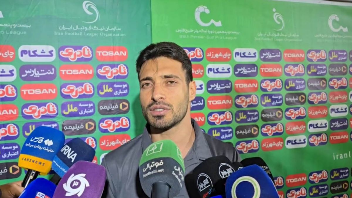 خلیل‌زاده: عارف آقاسی را قلبا دوست داشتم و به او گفتم که بماند اما از تراکتور رفت