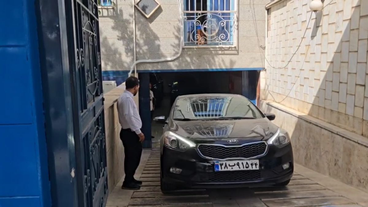 حواشی خروج ساپینتو و آشورماتوف از ساختمان باشگاه استقلال
