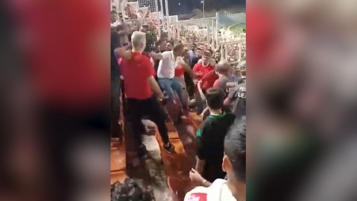 درگیری لیدرهای پرسپولیس با هواداران معترض در حاشیه بازی با ملوان!