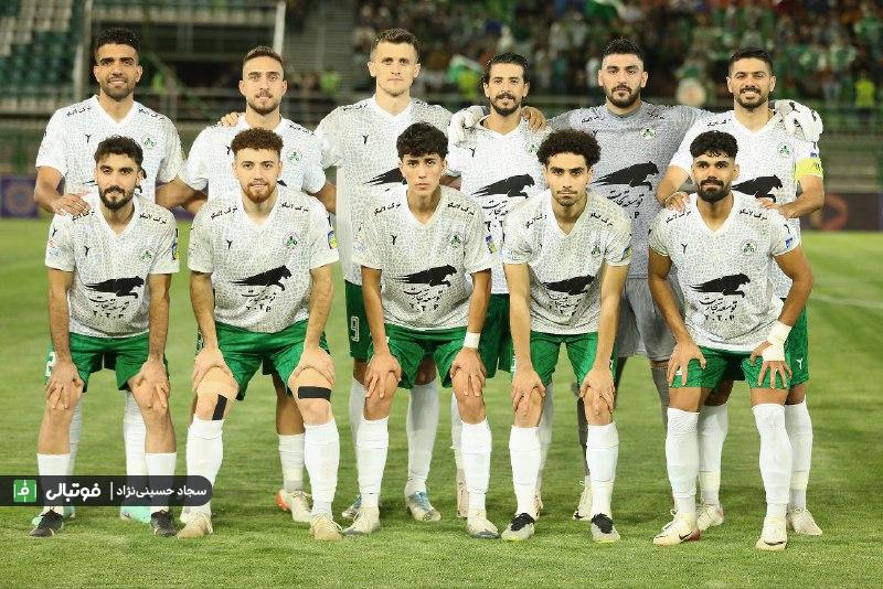 تصاویر اختصاصی فوتبالی دیدار ذوب آهن و آلومینیوم که توسط سجاد حسینی نژاد