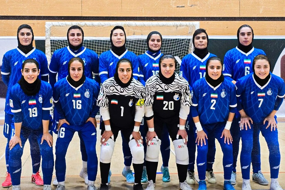 برد پرگل فوتسال زنان استقلال مقابل پالایش نفت