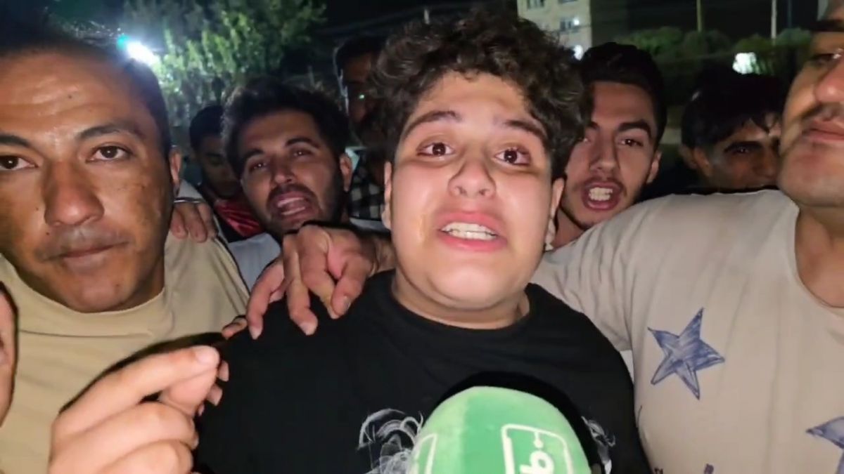 مصاحبه و اشک نوجوانی که گوشی او را پس از بازی پرسپولیس و گل گهر دزدیدند