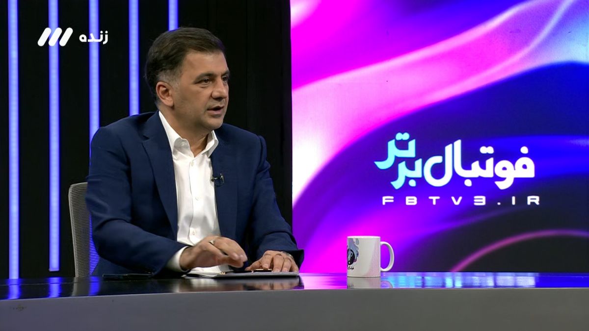 حجت کریمی: سیزده بازیکن استقلال توسط یک ایجنت جذب شدند
