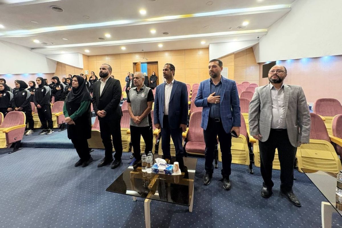 مراسم بدرقه تیم ملی فوتبال دختران نوجوان برگزار شد