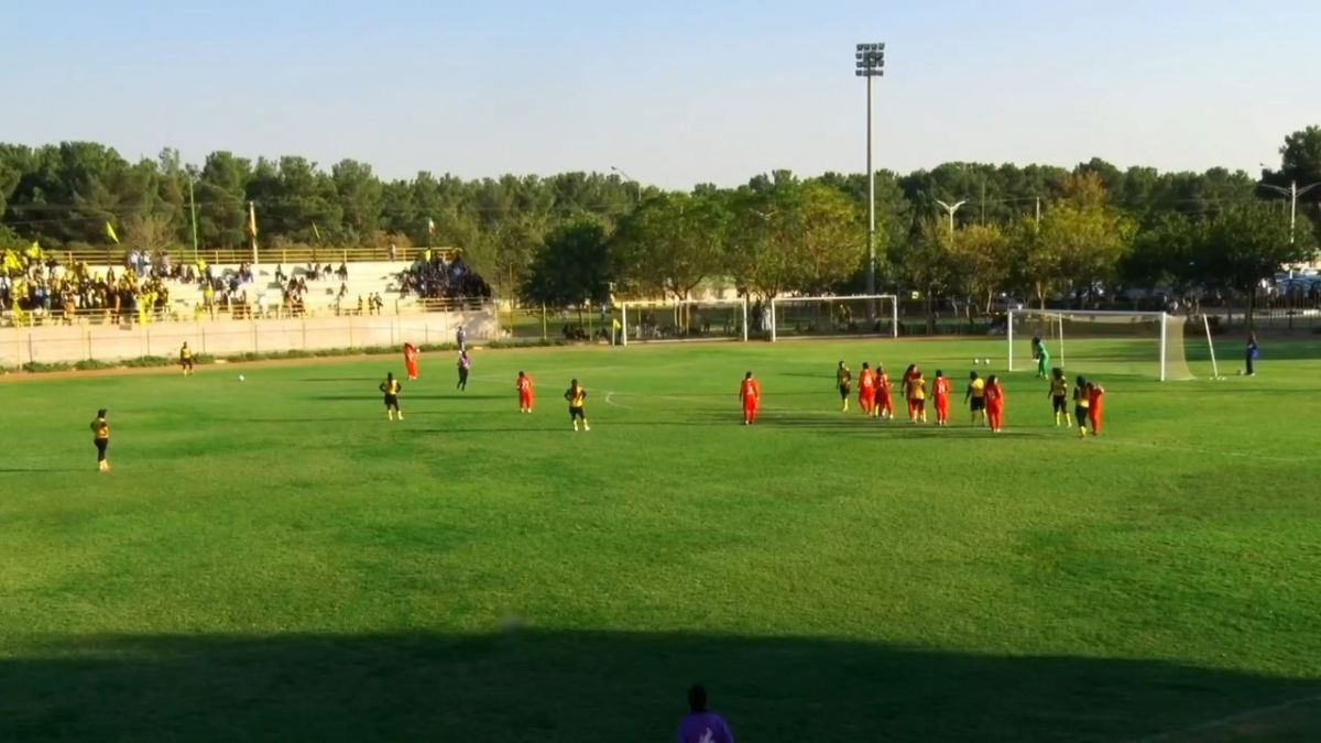 سوپرگل هانیه علیمردانی بازیکن تیم فوتبال زنان سپاهان به تیم زنان پرسپولیس