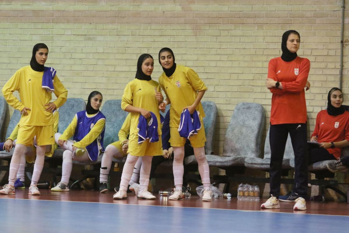 گزارش تصویری/از دیدار تیم ملی فوتسال دختران نوجوان و ستارگان دنیز ارس